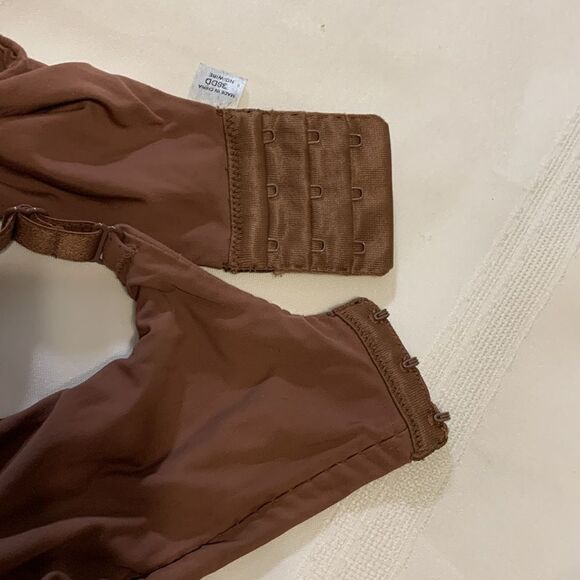 Victoria's Secret Size 38 DD "Body by Victoria Apex brown lightly padded bra - Picture 4 of 8